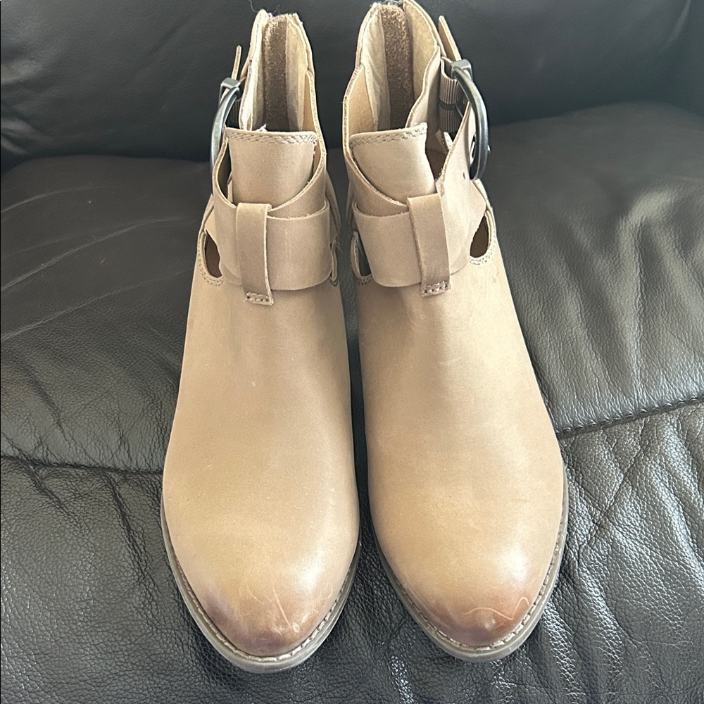 Vionic Tan Cutout Buckle Ankle Booties